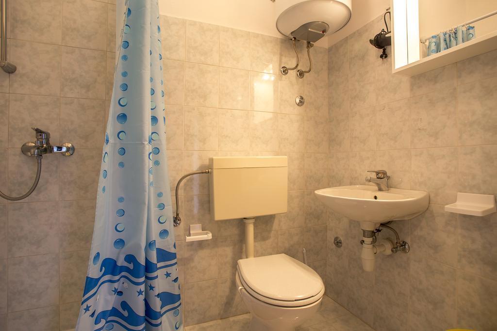 Guest House Nada 392 普拉 外观 照片